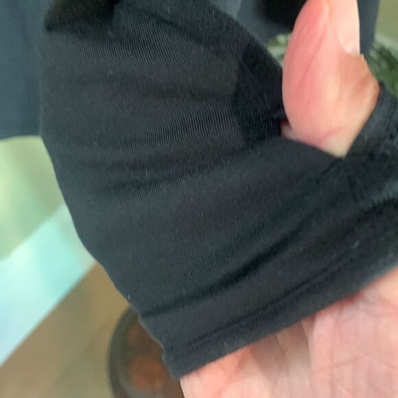 UNDER ARMOUR Black Half Zip Pullover Tee - Picture 5 of 7